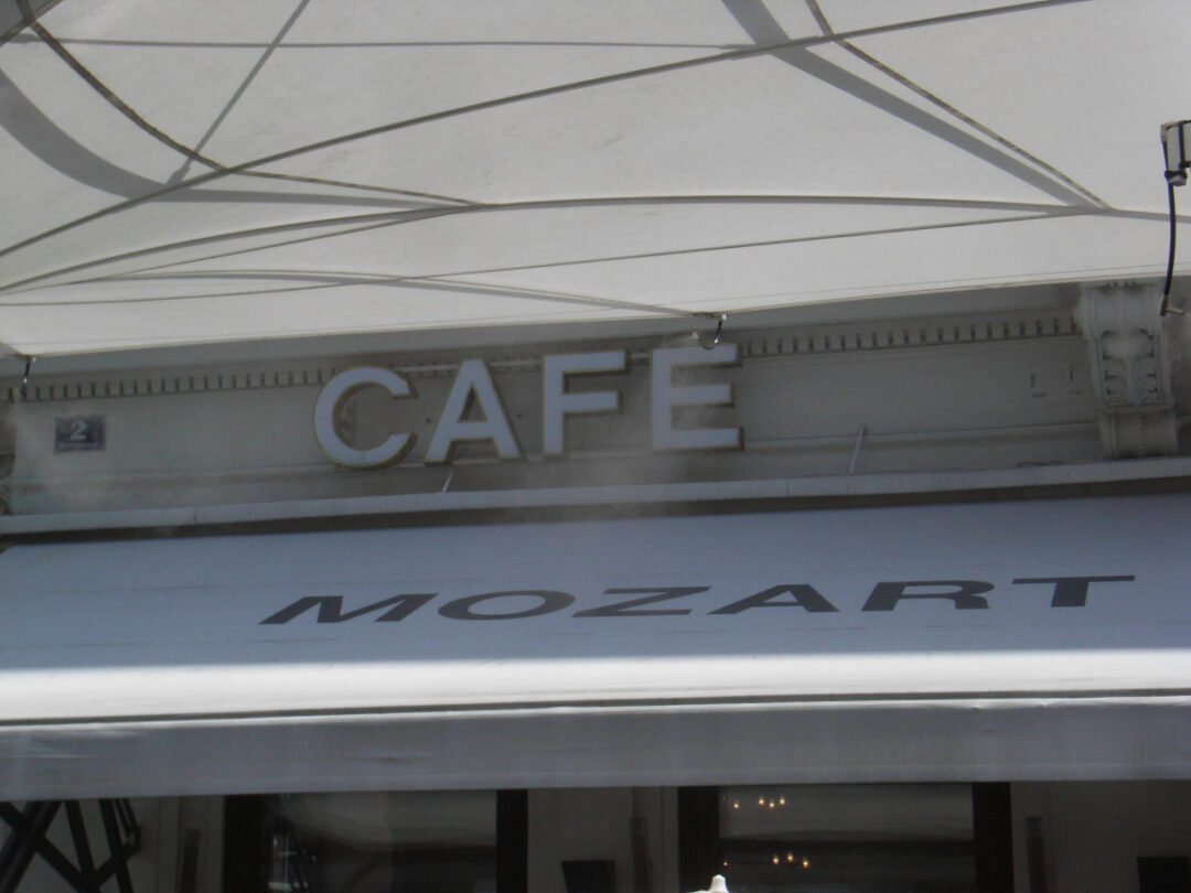 Aussenkühlung Café Mozart
