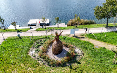 Raintime-Nebeltechnik Meets Art: Die Wasserwächterin im Bank Austria Park